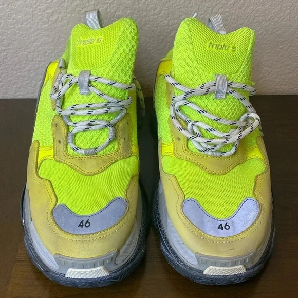 Men’s size 13 Balenciaga Light Green Neon Shoes Triple S - Picture 2 of 7